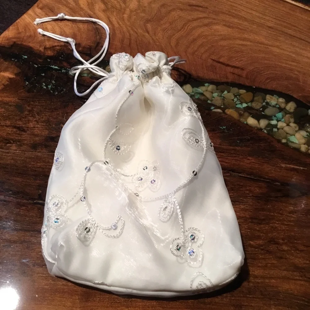 Formal drawstring bag